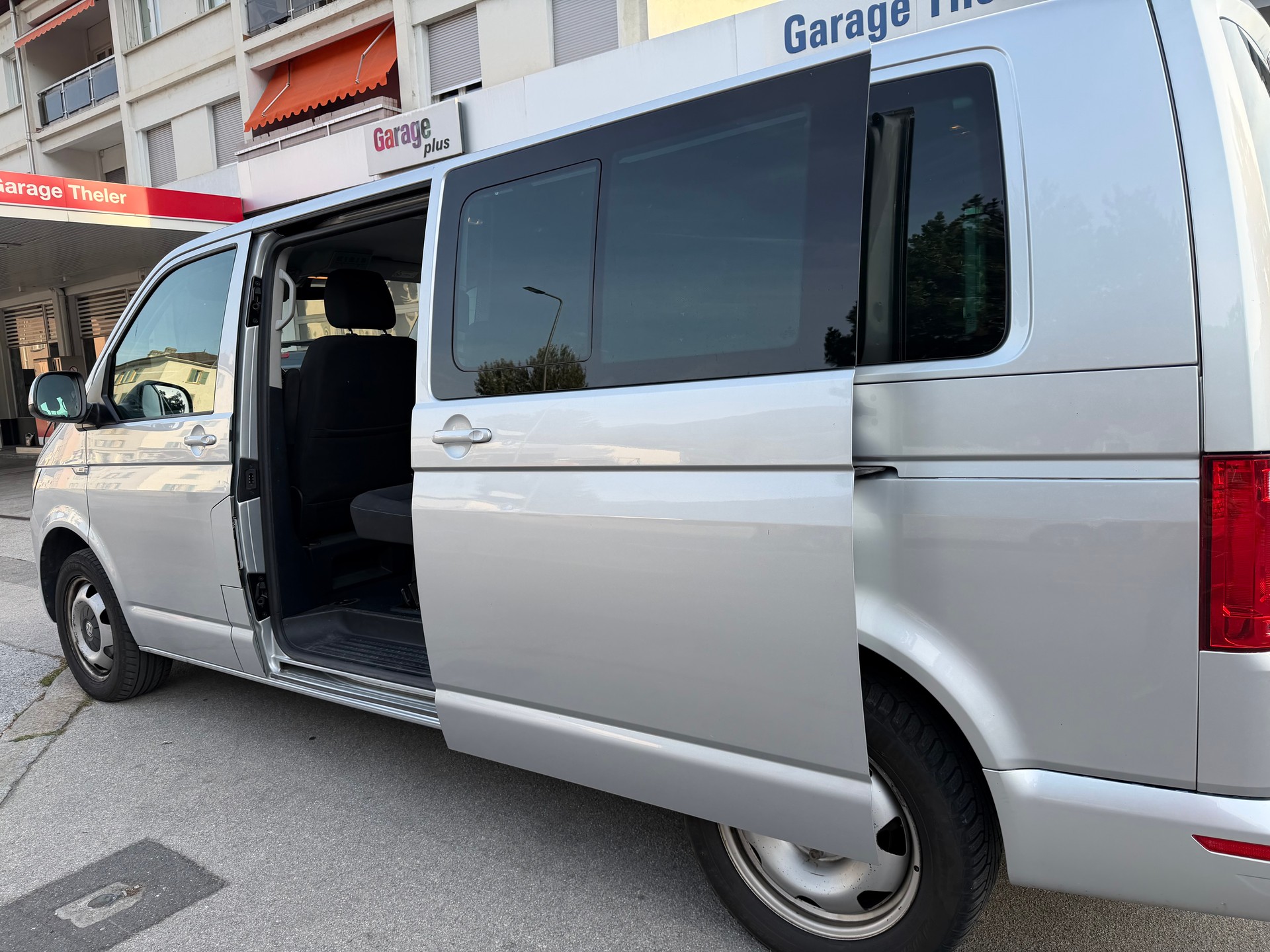 VW T6 Caravelle 2.0 B-TDI Comfortline DSG LWB-image-8