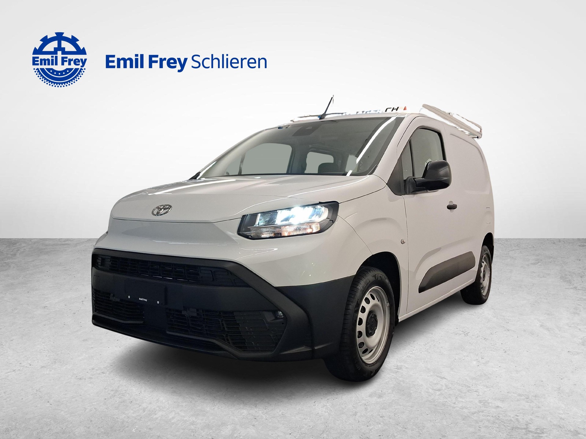 TOYOTA PROACE CITY Van L1 1.2 Active-image-0