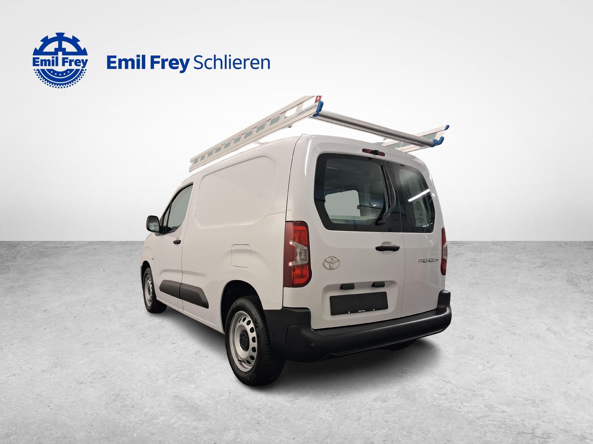 TOYOTA PROACE CITY Van L1 1.2 Active-image-2