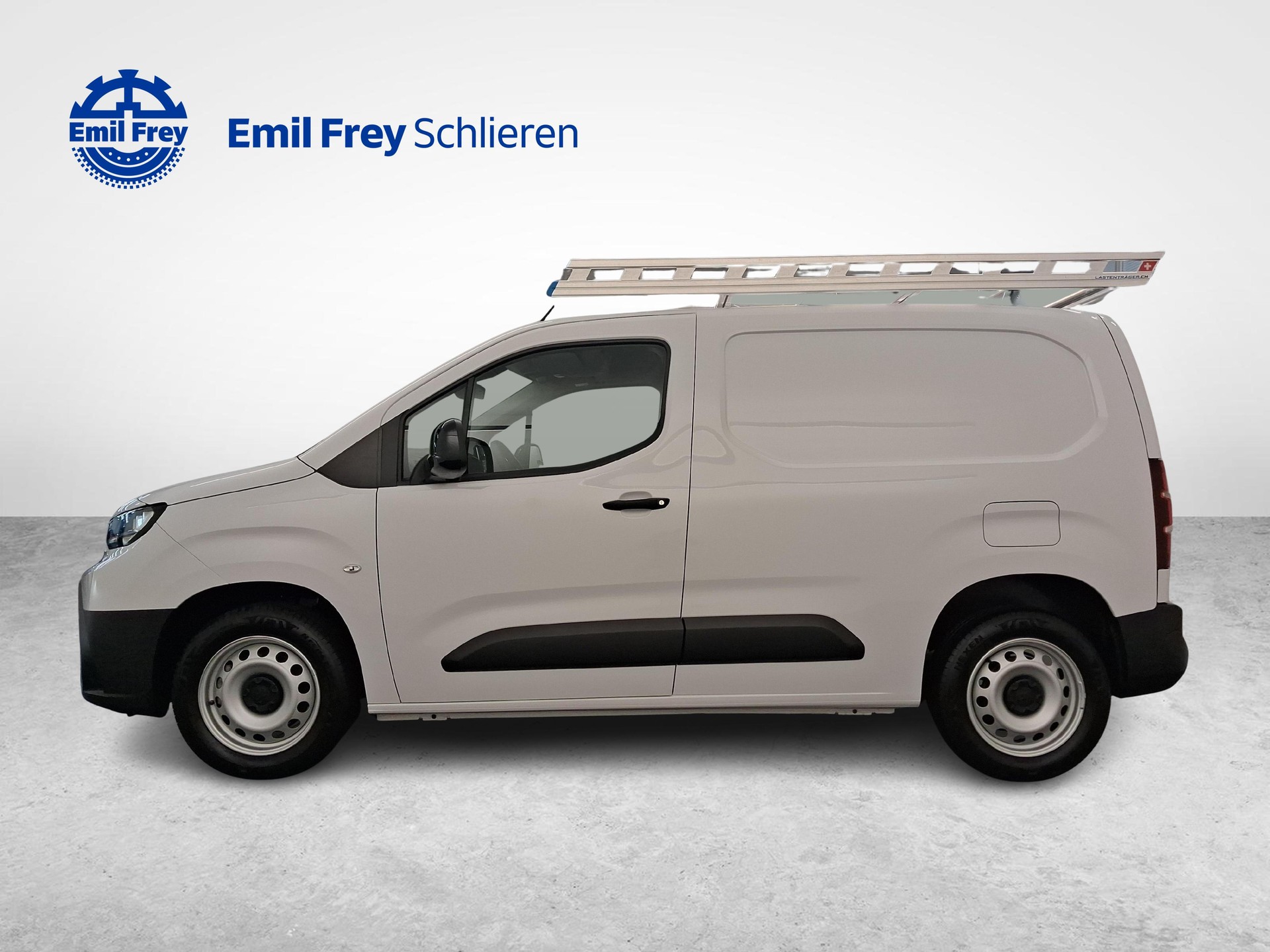 TOYOTA PROACE CITY Van L1 1.2 Active-image-1