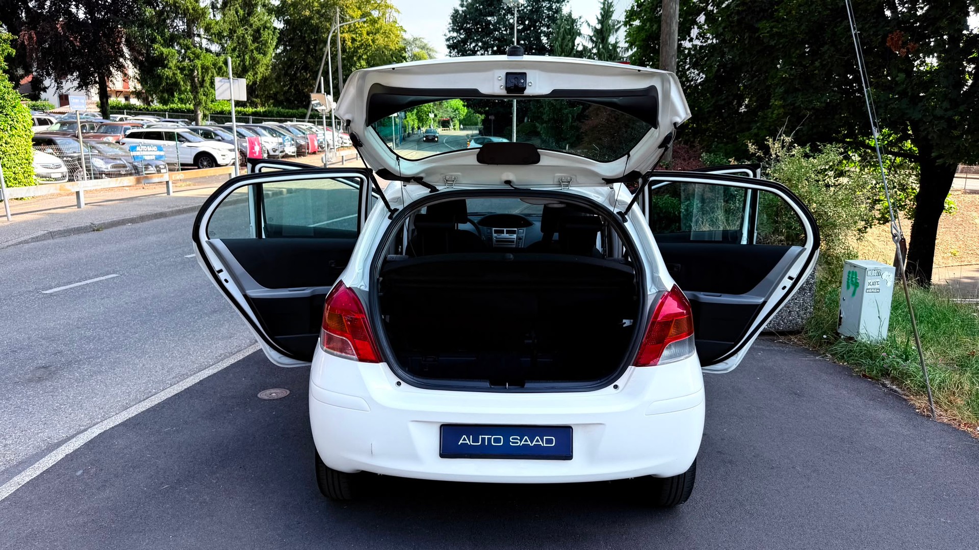 TOYOTA Yaris 1.0 Linea Terra-image-13