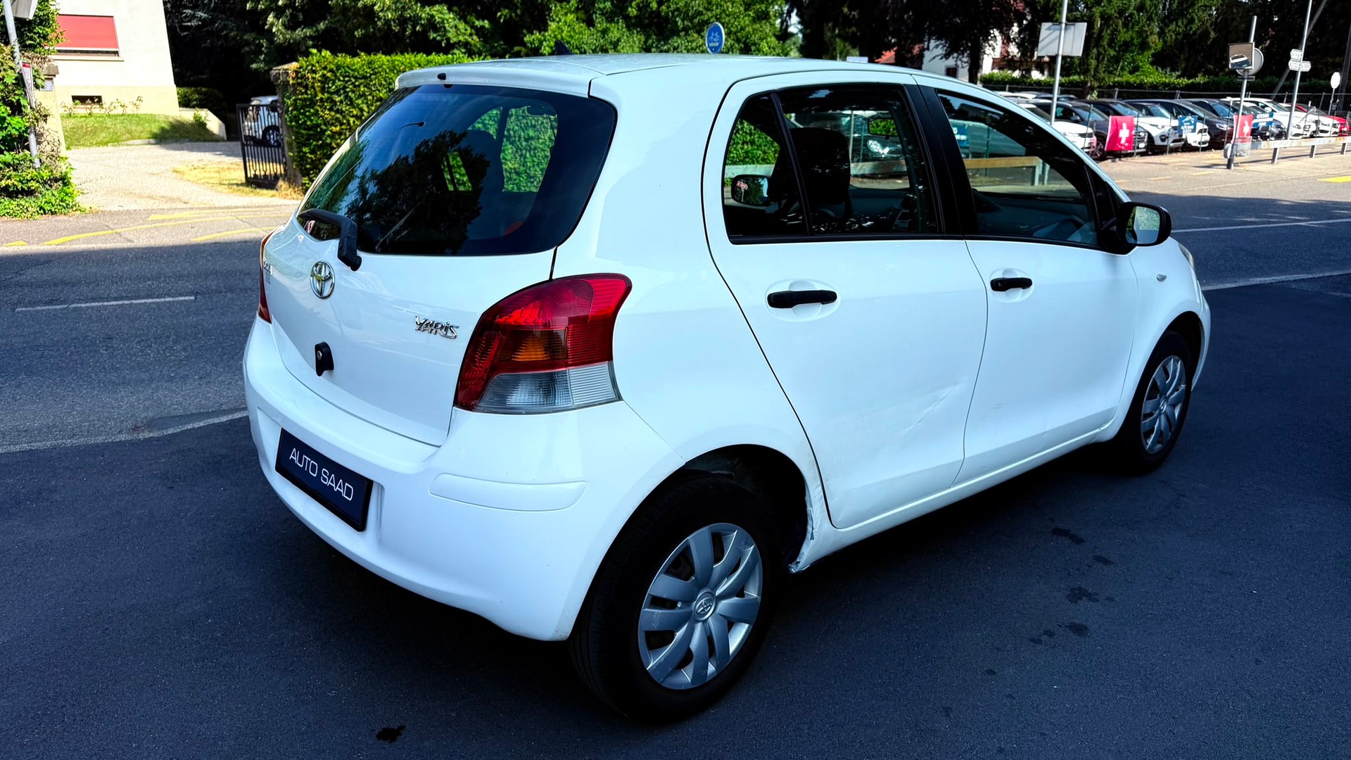 TOYOTA Yaris 1.0 Linea Terra-image-4