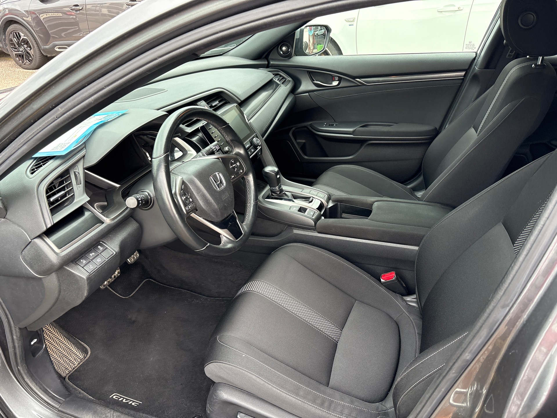 HONDA Civic 1.5 VTEC Prestige CVT-image-6
