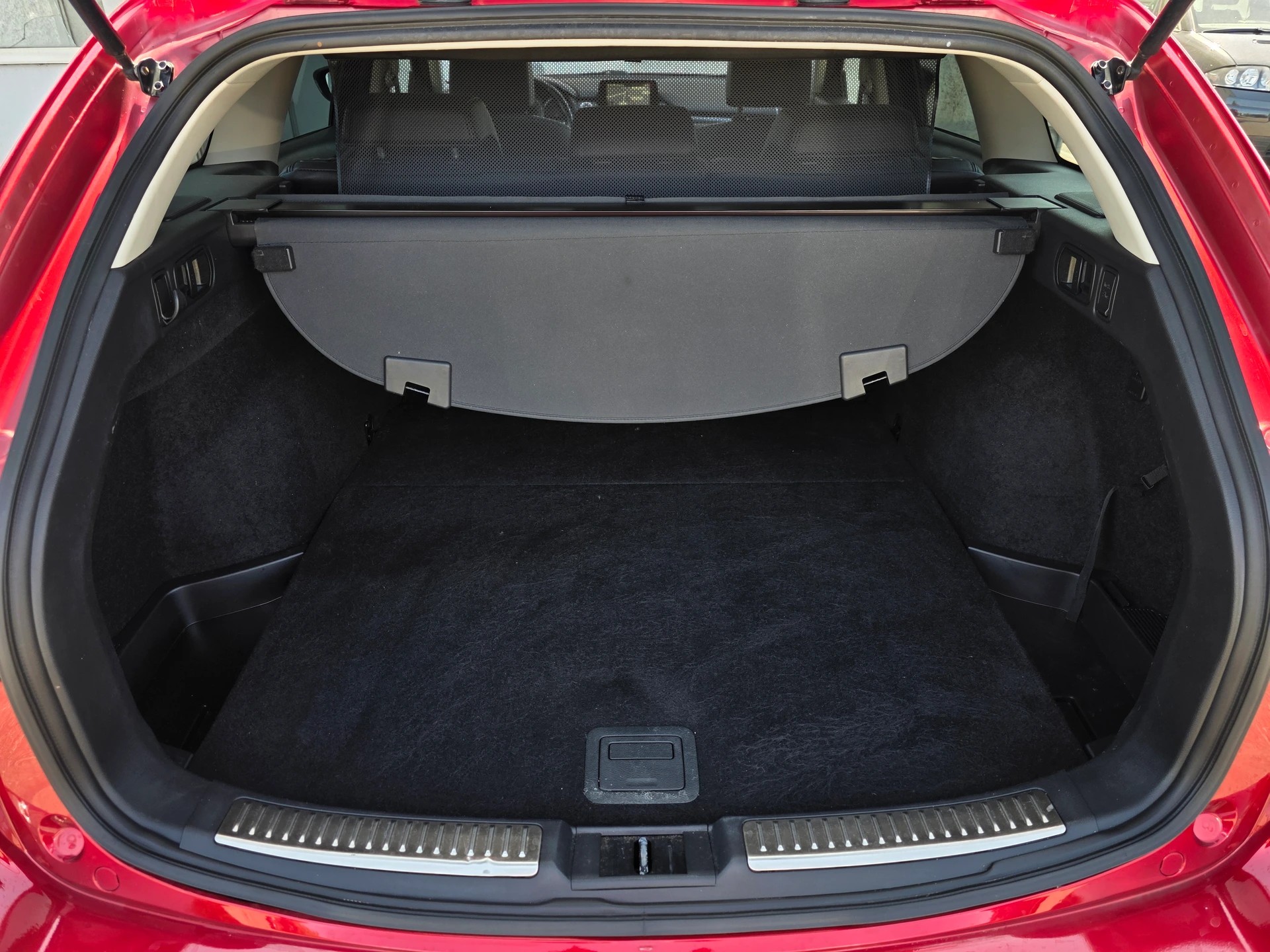 MAZDA 6 SW 2.2 D Revolution AWD Automatic Skyactive-D * CH-Fahrzeug * inkl. 1 Jahr Garantie *-image-21