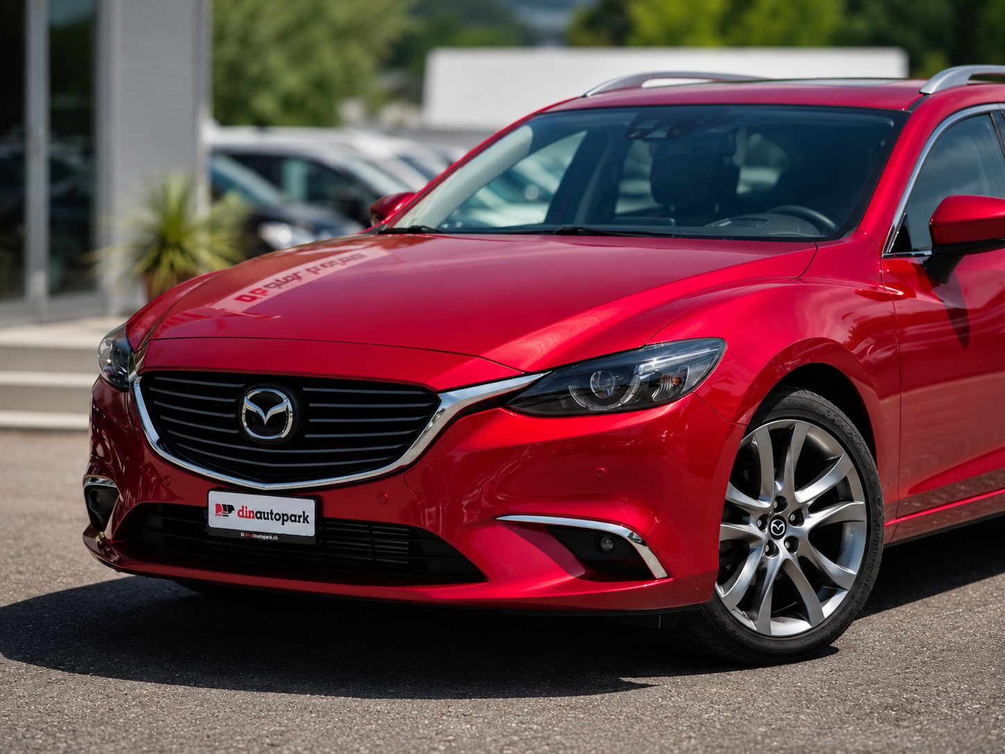 MAZDA 6 SW 2.2 D Revolution AWD Automatic Skyactive-D * CH-Fahrzeug * inkl. 1 Jahr Garantie *-showroom-element-1
