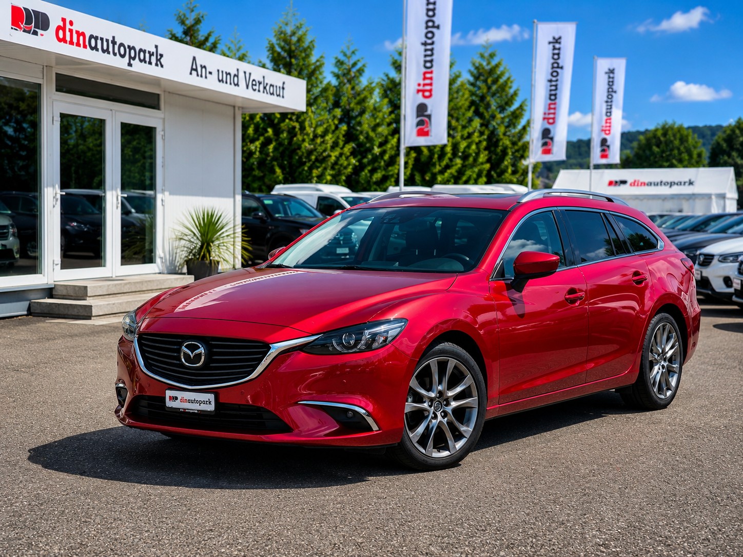 MAZDA 6 SW 2.2 D Revolution AWD Automatic Skyactive-D * CH-Fahrzeug * inkl. 1 Jahr Garantie *-image-0