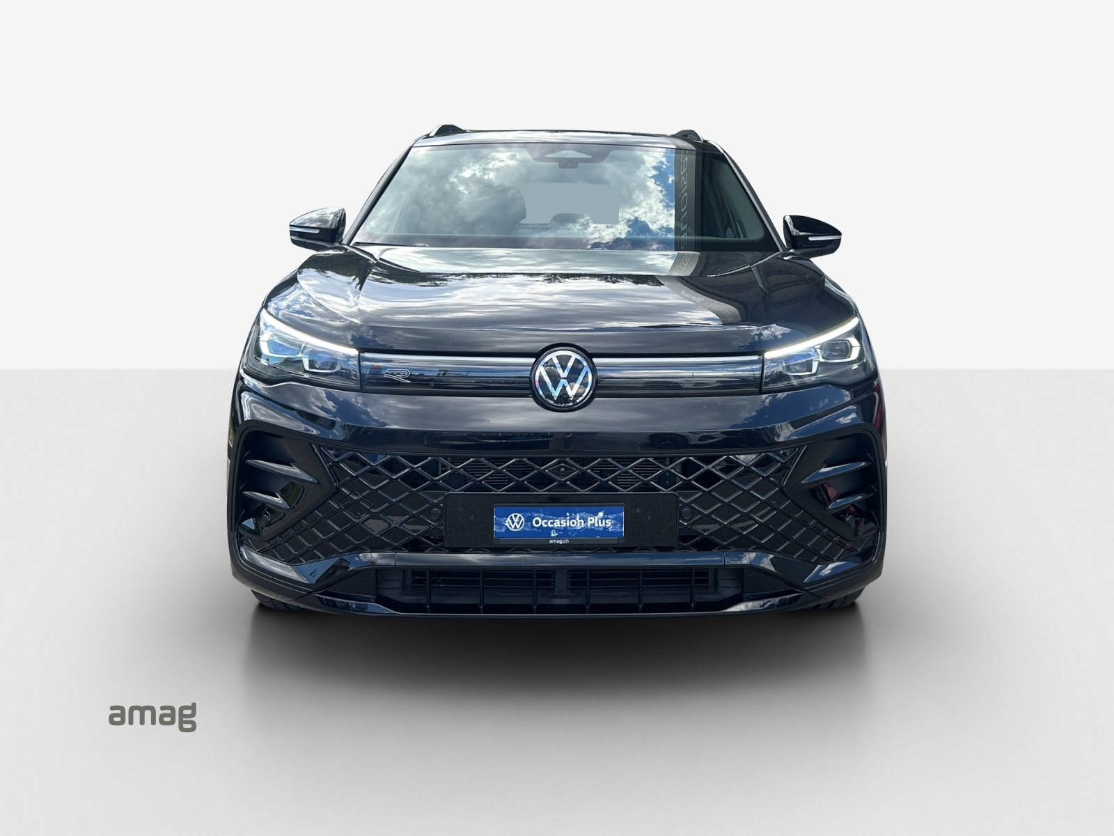 VW Tiguan 2.0 TSI DSG R-Line 4Motion-image-6