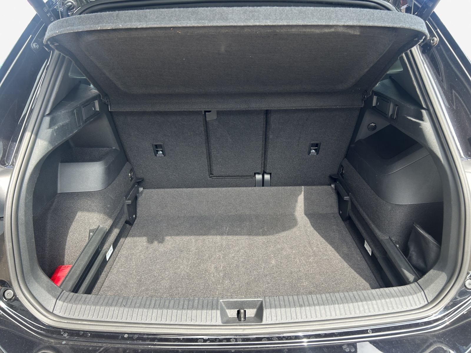 VW Tiguan 2.0 TSI DSG R-Line 4Motion-image-12