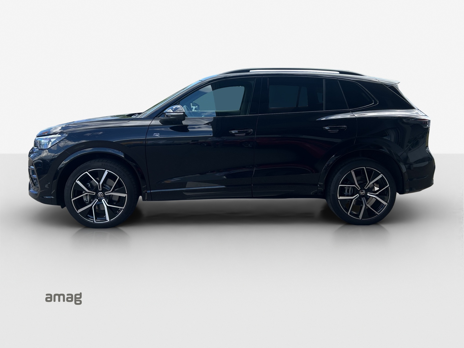 VW Tiguan 2.0 TSI DSG R-Line 4Motion-image-1