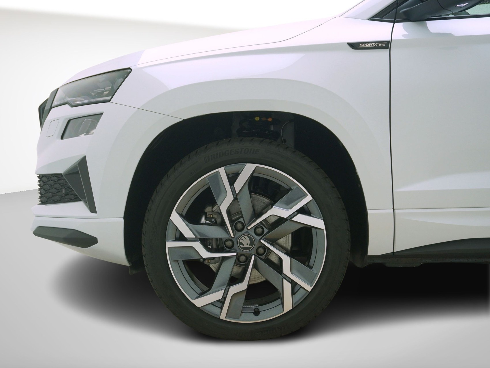 SKODA Karoq 1.5 TSI SportLine DSG-image-9
