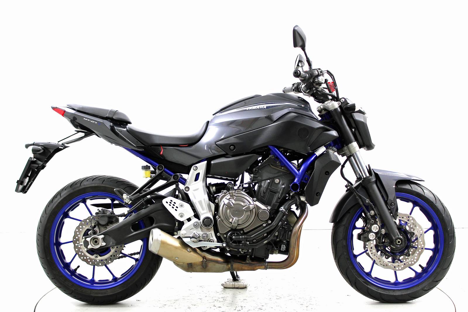 YAMAHA MT-07 ABS-showroom-element-3