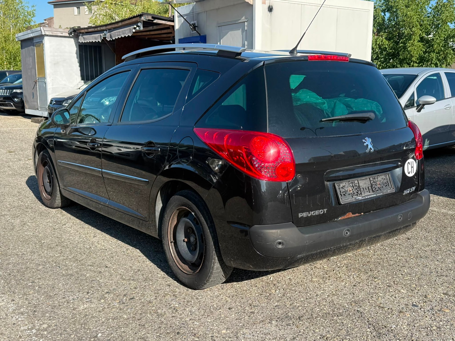 PEUGEOT 207 SW 1.6 16V Active-image-5