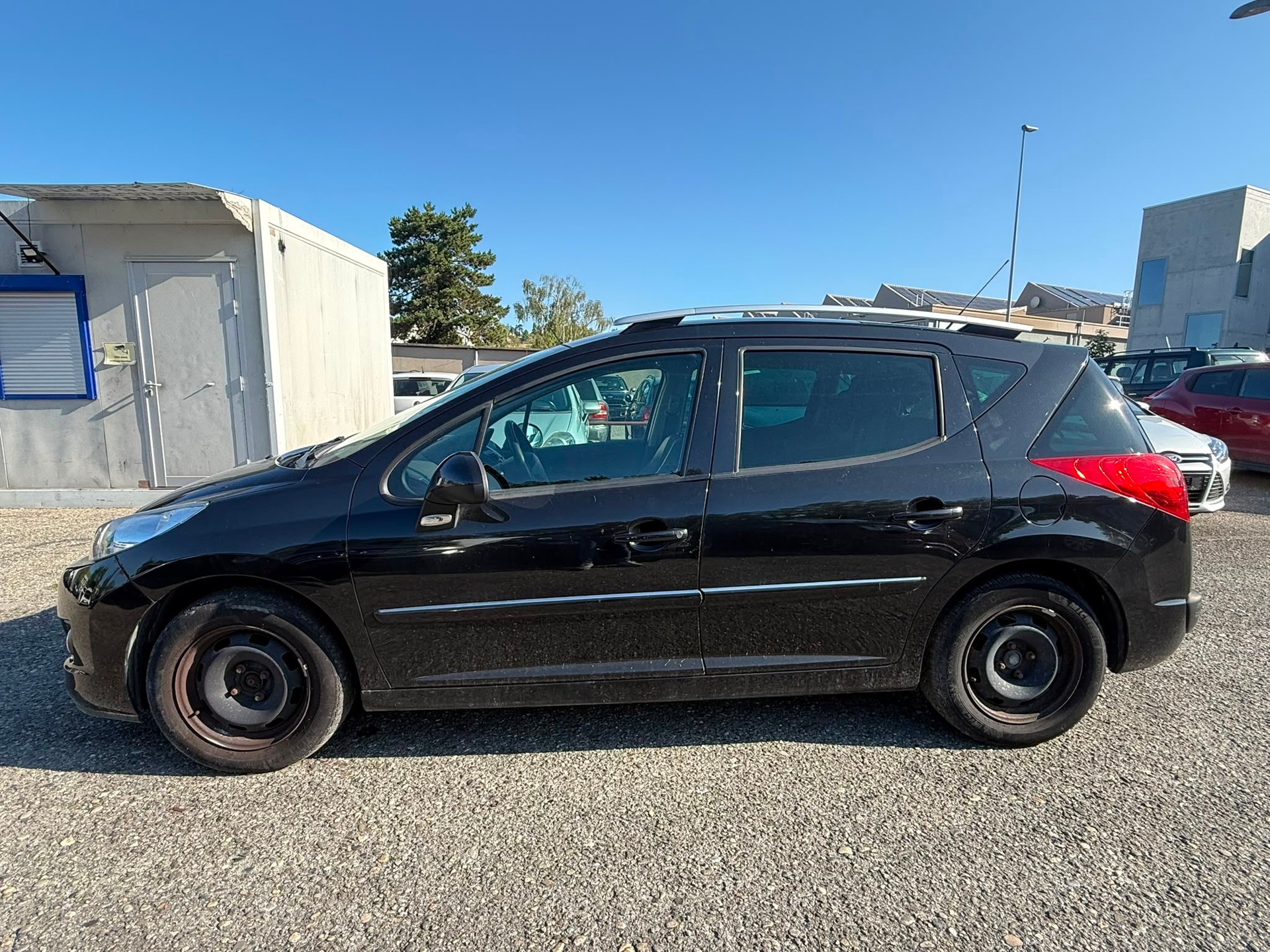 PEUGEOT 207 SW 1.6 16V Active-image-4