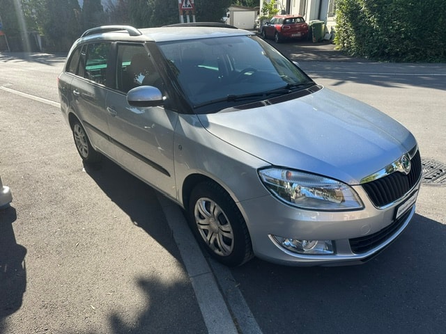 SKODA Fabia Combi 1.2 TSI Ambition-image-11