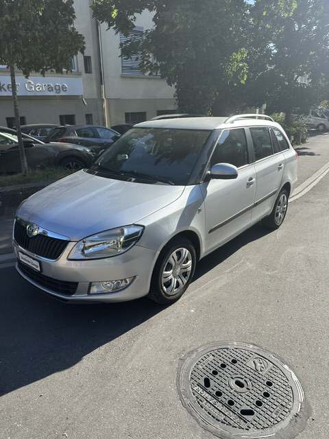 SKODA Fabia Combi 1.2 TSI Ambition-image-0