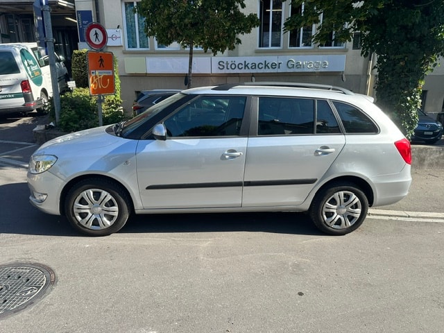SKODA Fabia Combi 1.2 TSI Ambition-image-2