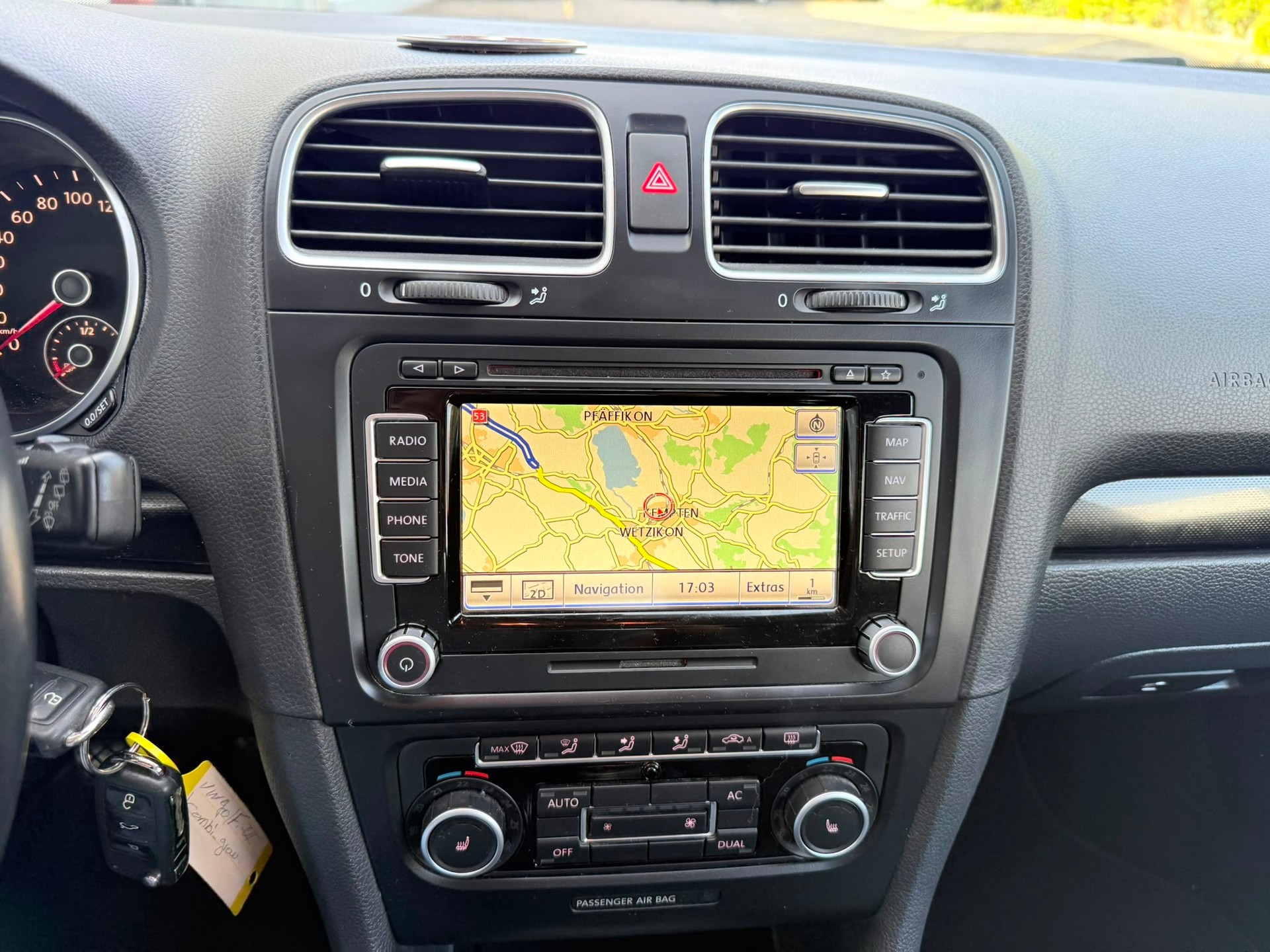 VW Golf Variant 1.4 TSI Comfortline-image-8