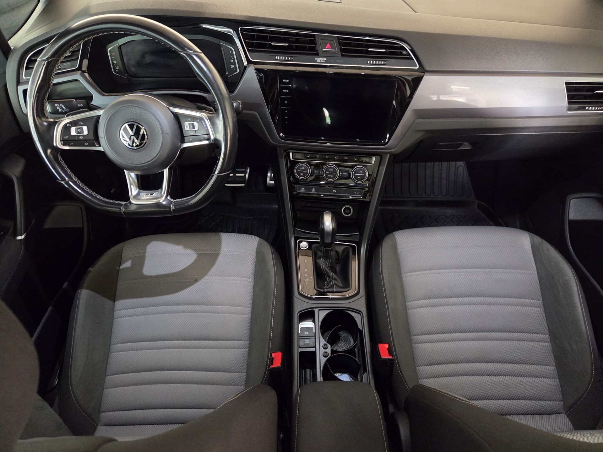 VW Touran 1.5 TSI EVO Highline DSG-image-8