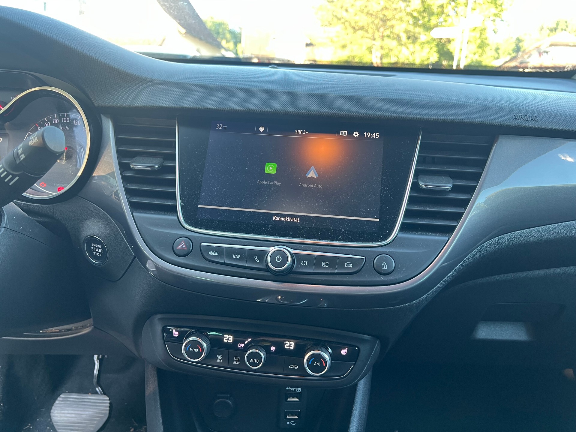 OPEL Crossland X 1.2i Ultimate Automatik-image-12