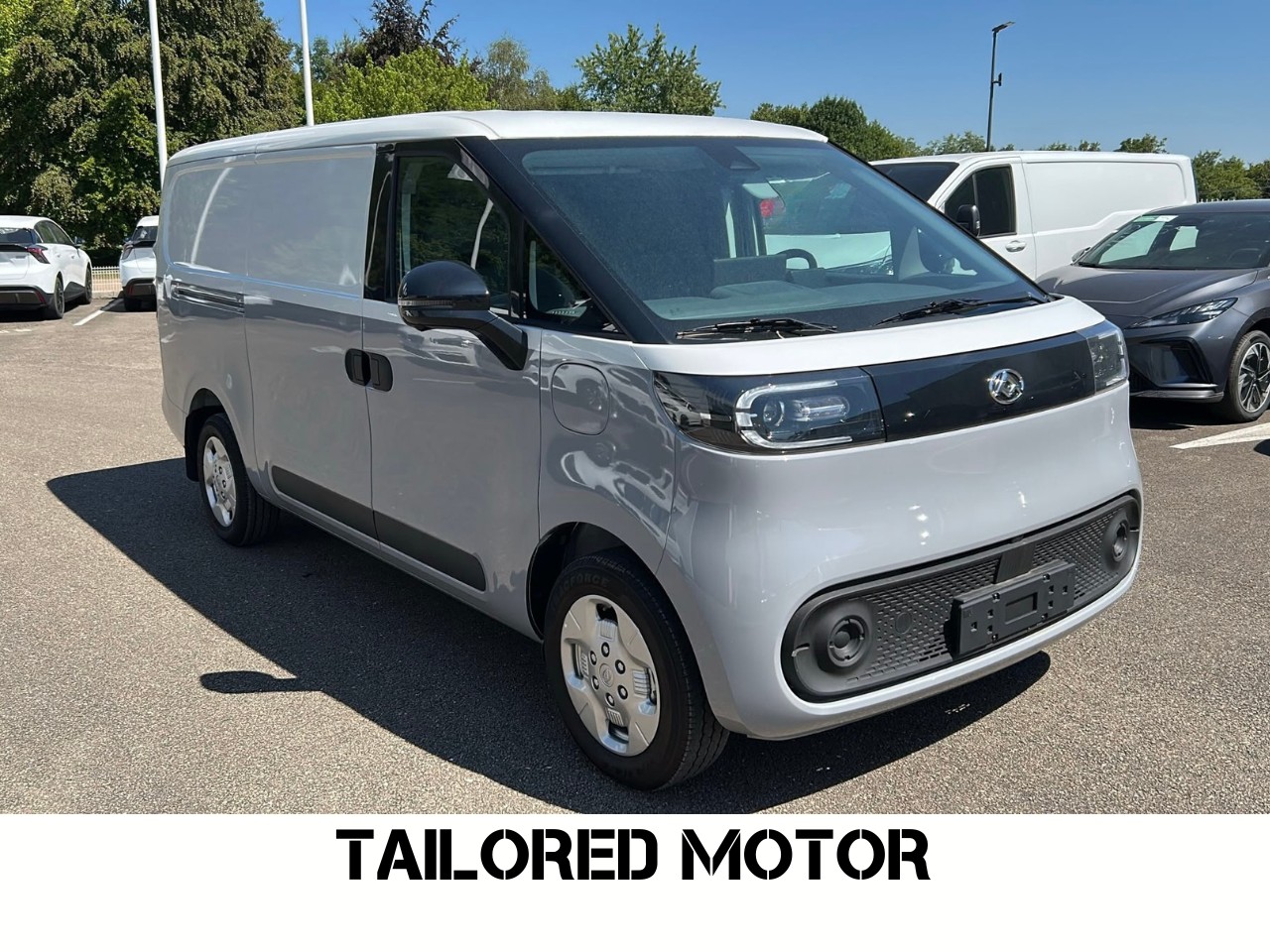 MAXUS eDeliver 5 L1 64kWh-image-1