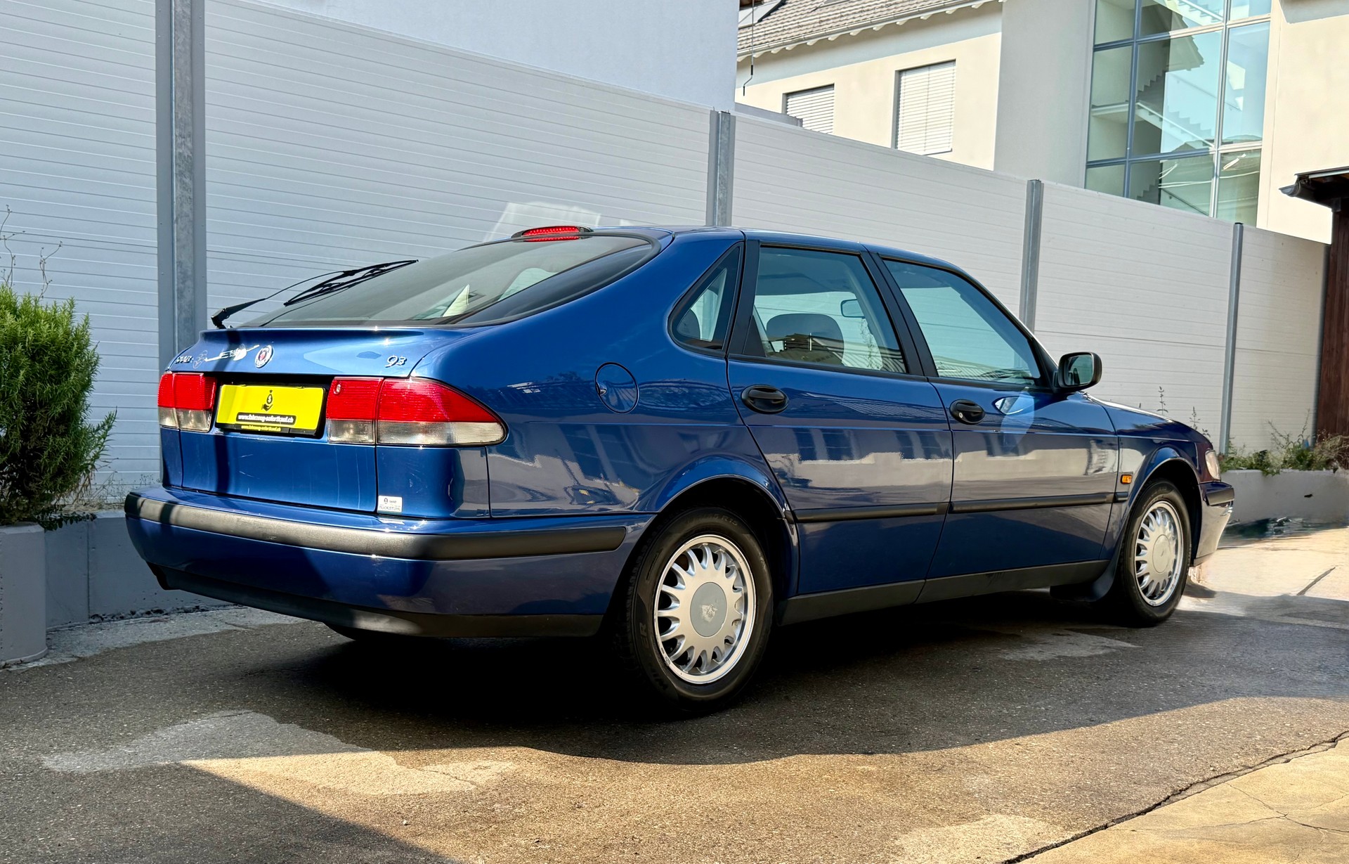 SAAB 9-3 2.3i-16 SE-image-3