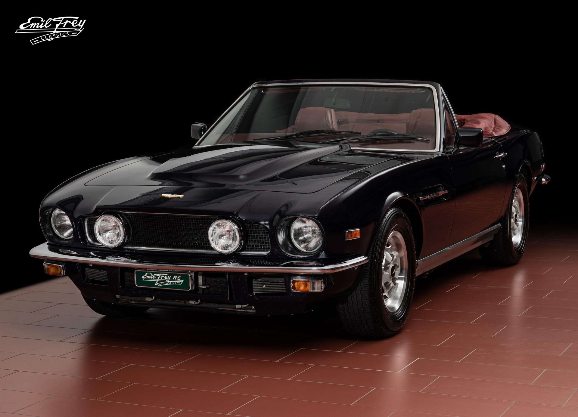 ASTON MARTIN Volante