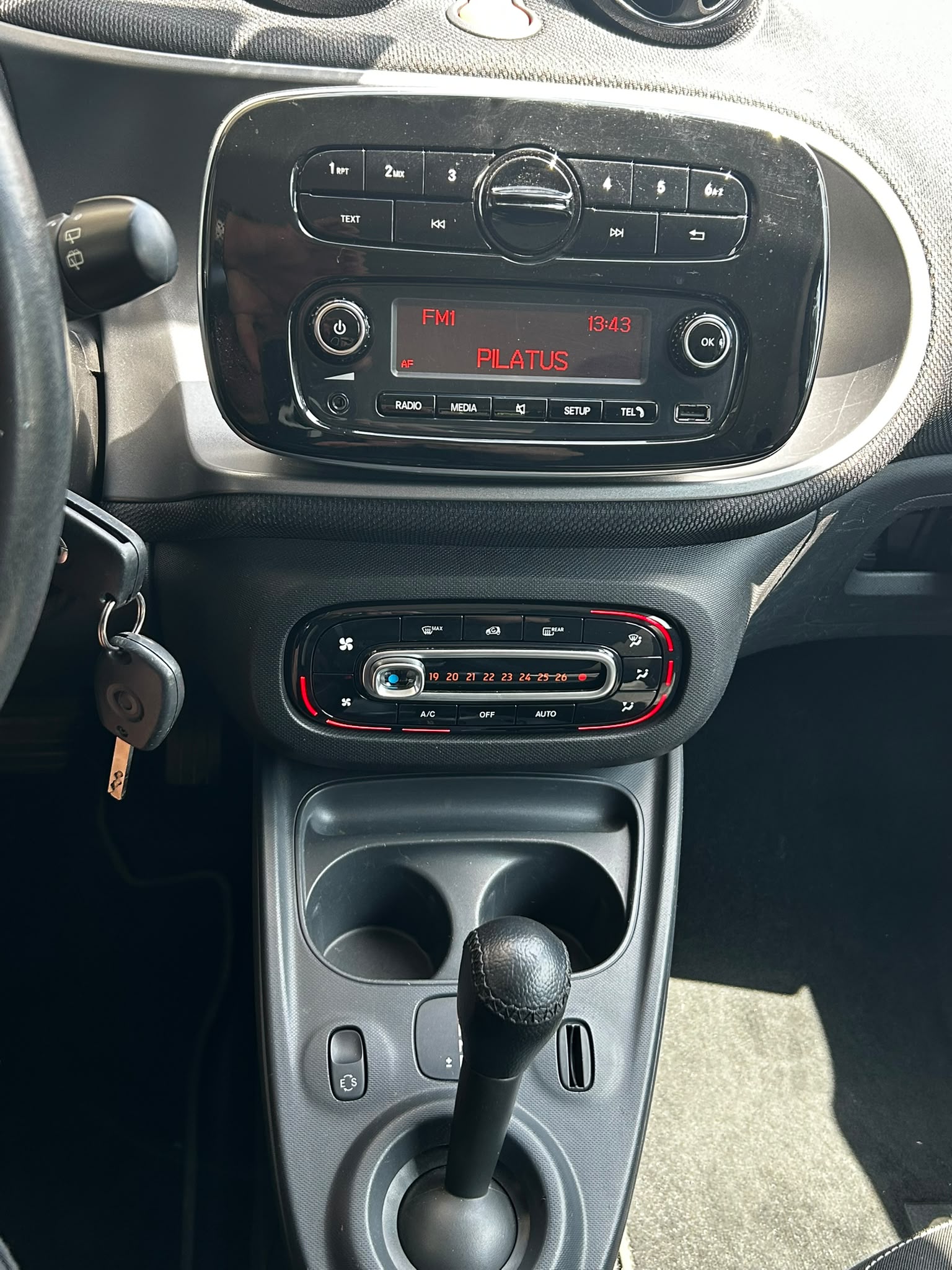 SMART fortwo-image-9