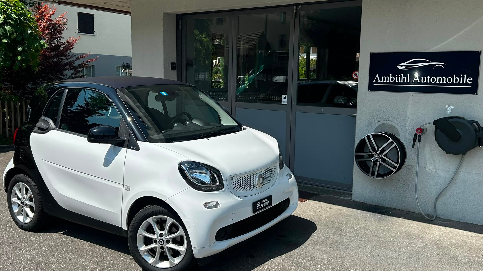 SMART fortwo-image-0