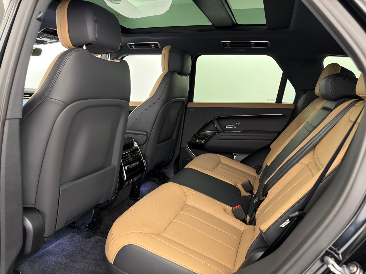 LAND ROVER RR Sport P460e Dyn. SE-image-5