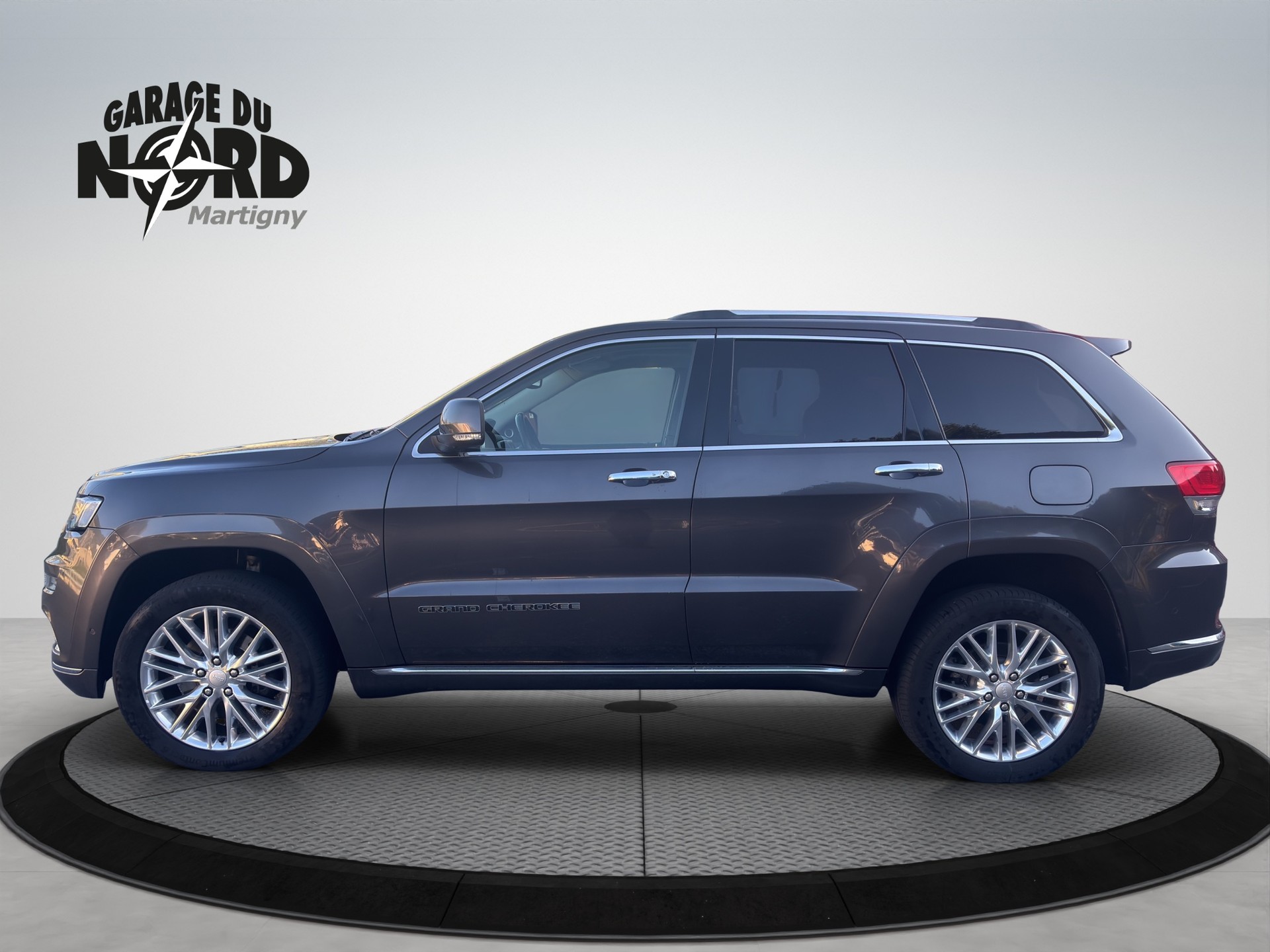 JEEP Grand Cherokee 3.0 CRD Summit Automatic-image-2