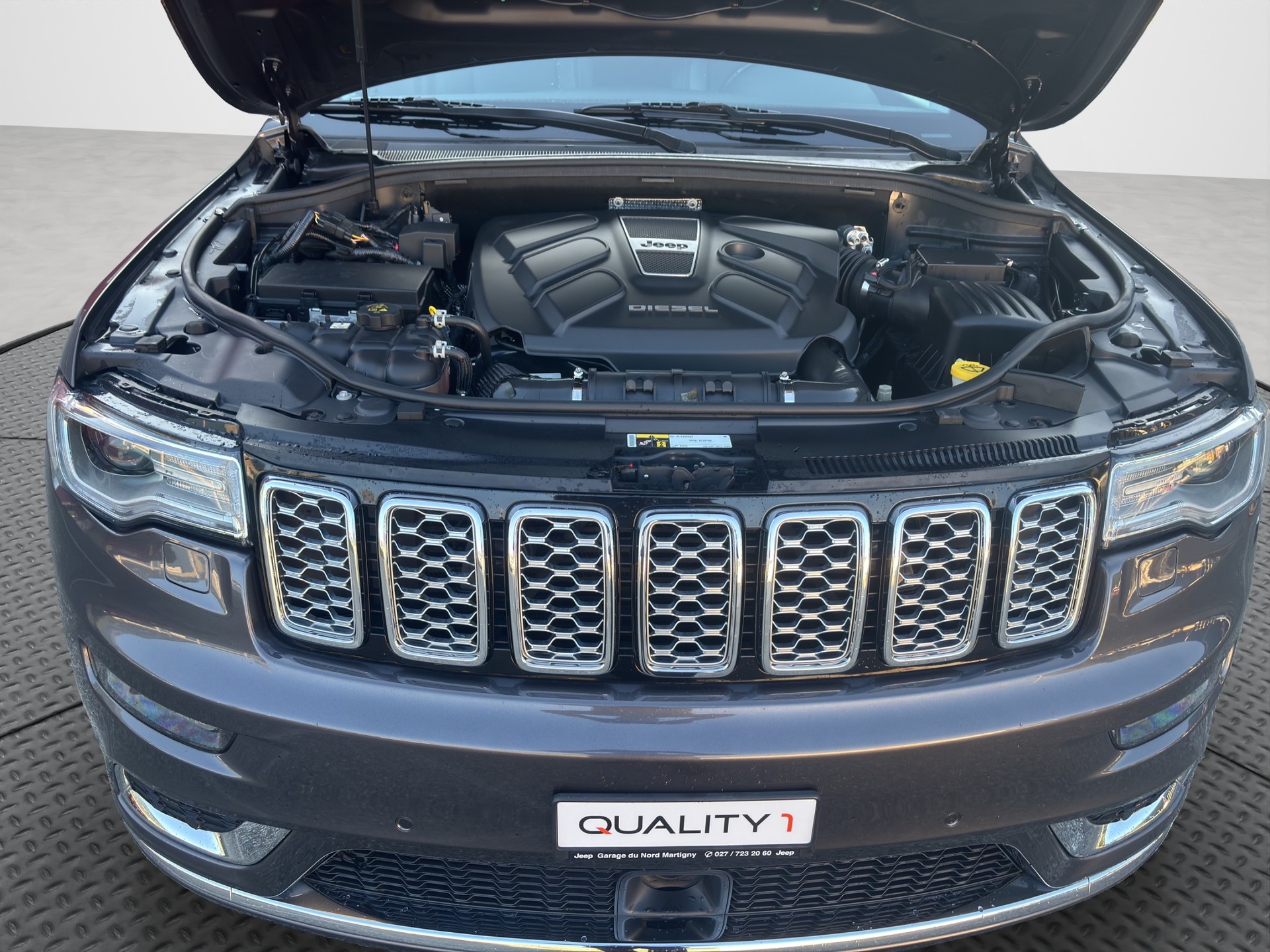 JEEP Grand Cherokee 3.0 CRD Summit Automatic-image-15
