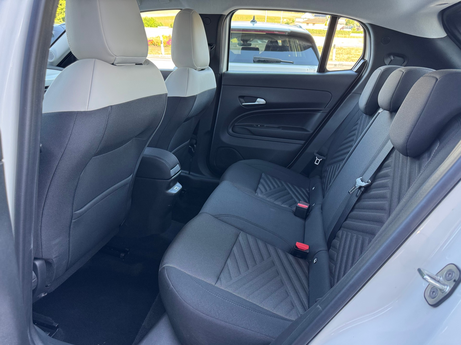 FIAT 600h MildHybrid Swiss Edition-image-5