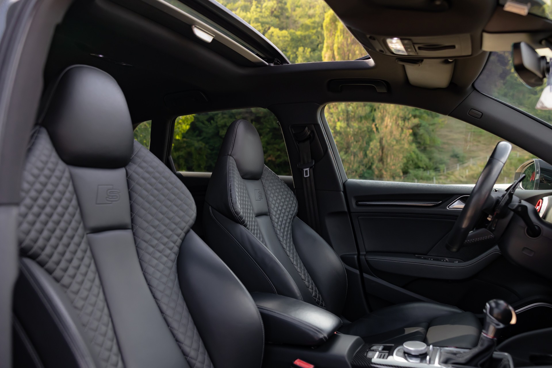 AUDI 2.0 T FSI quattro S-Tronic-image-9
