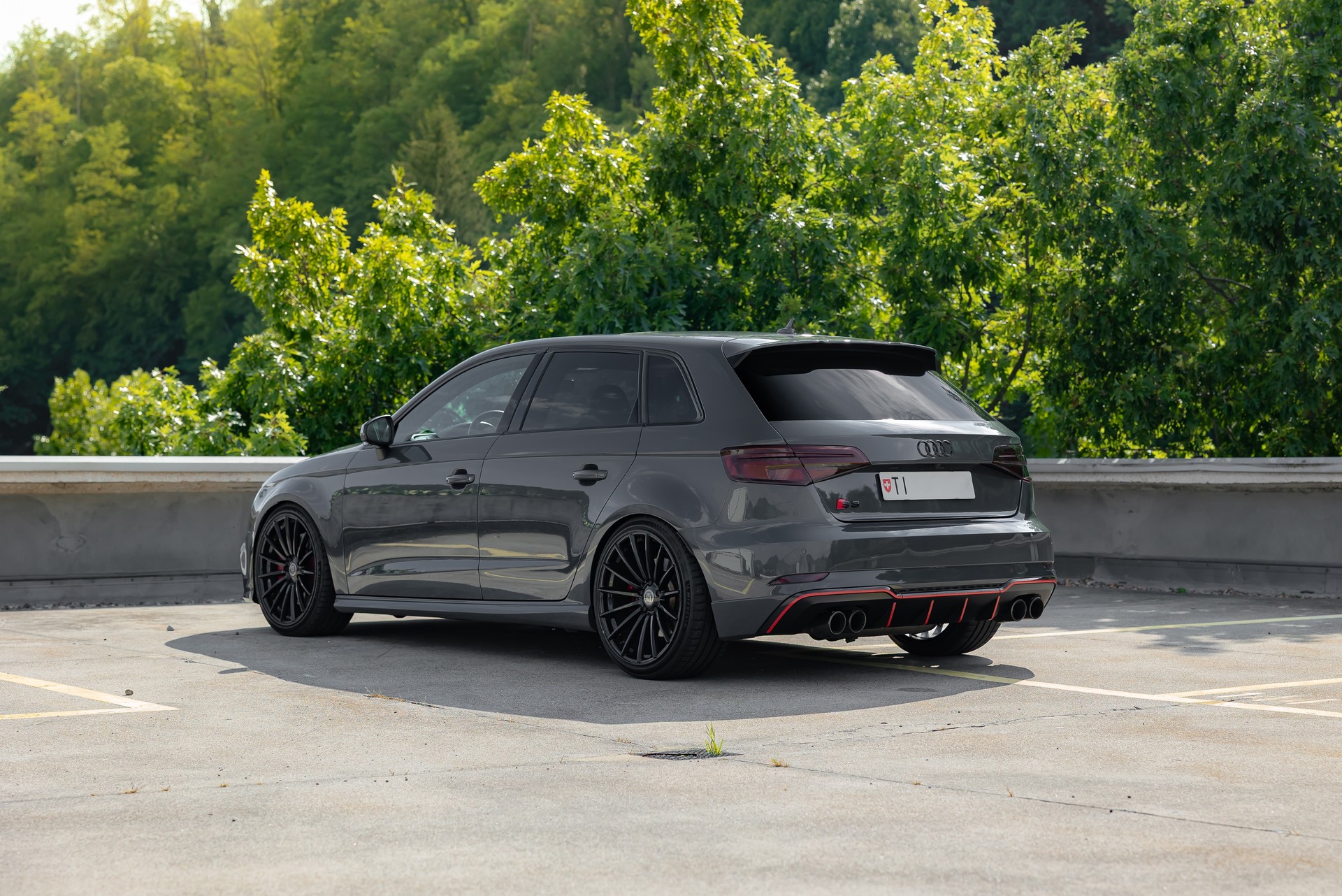 AUDI 2.0 T FSI quattro S-Tronic-image-4