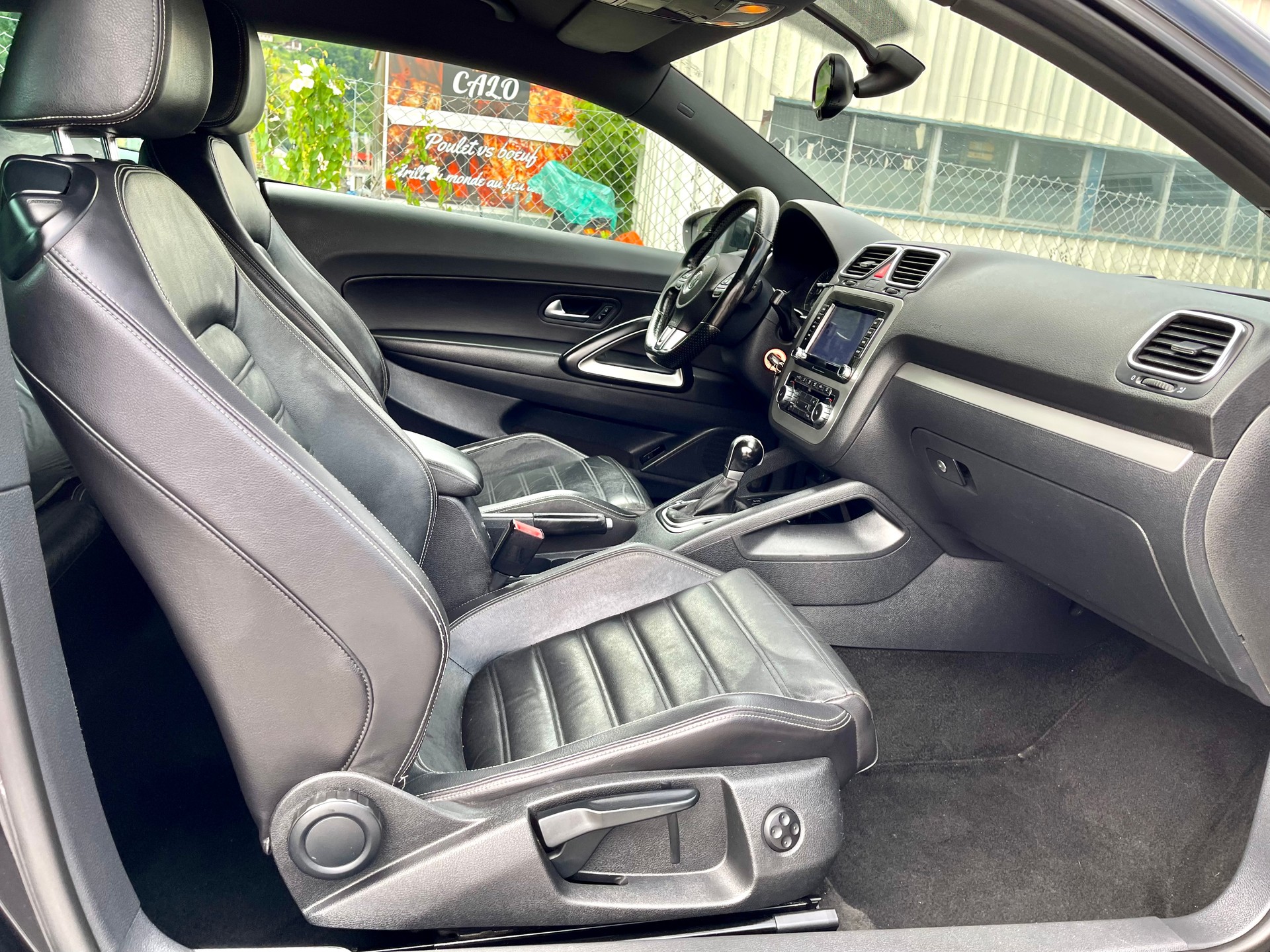 VW Scirocco 2.0 TSI Team DSG-image-14