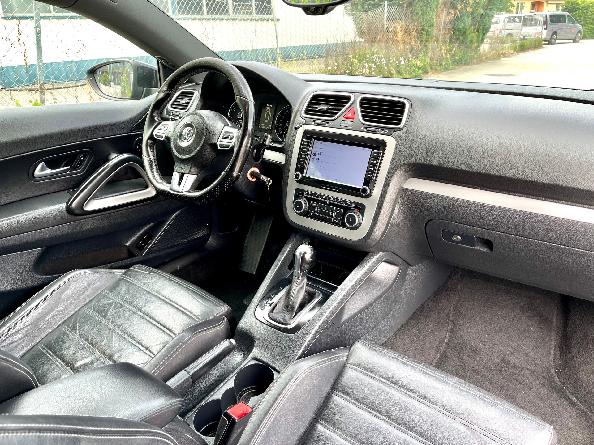 VW Scirocco 2.0 TSI Team DSG-image-10