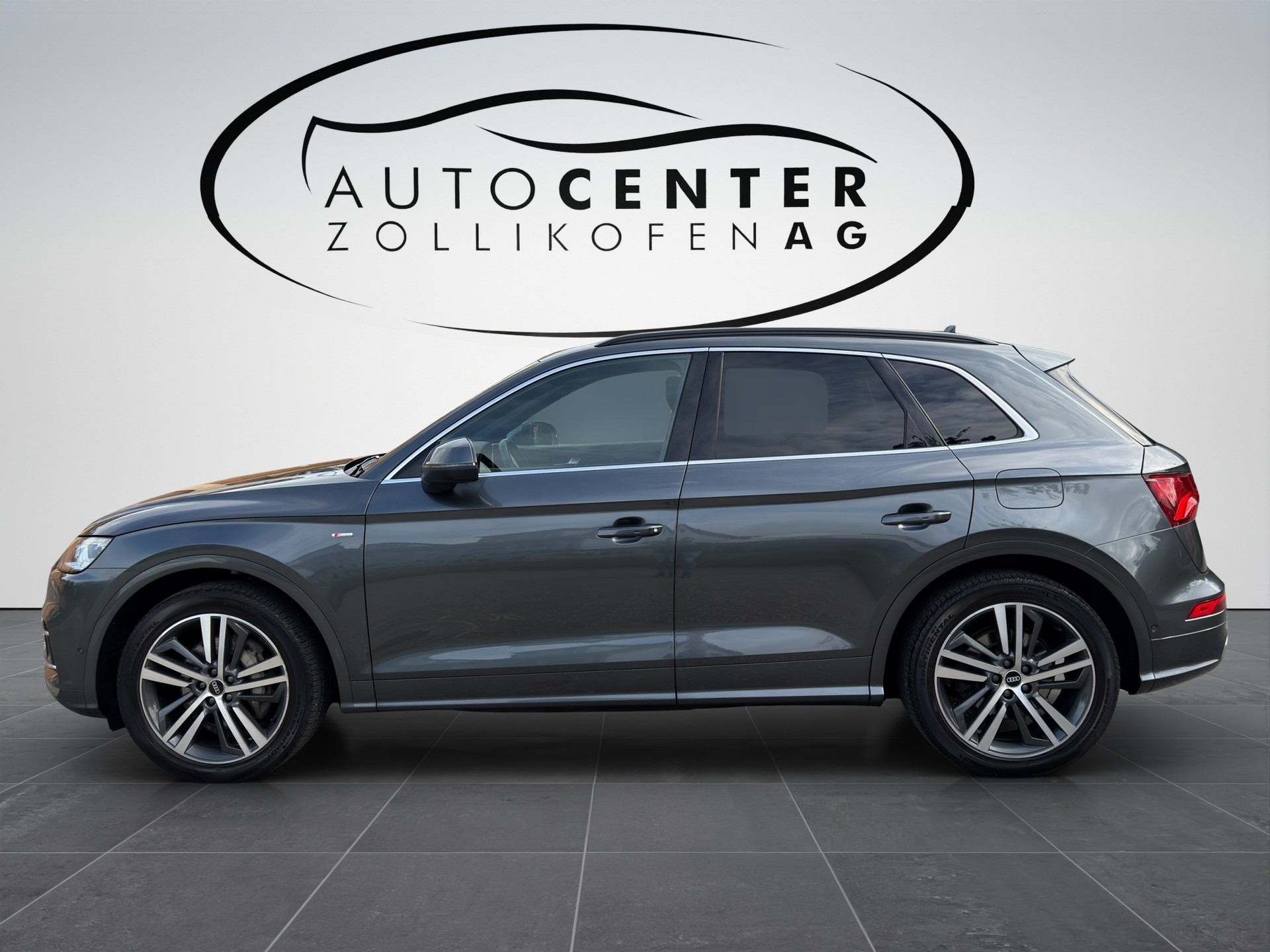 AUDI Q5 55 TFSI e sport quattro-showroom-element-3