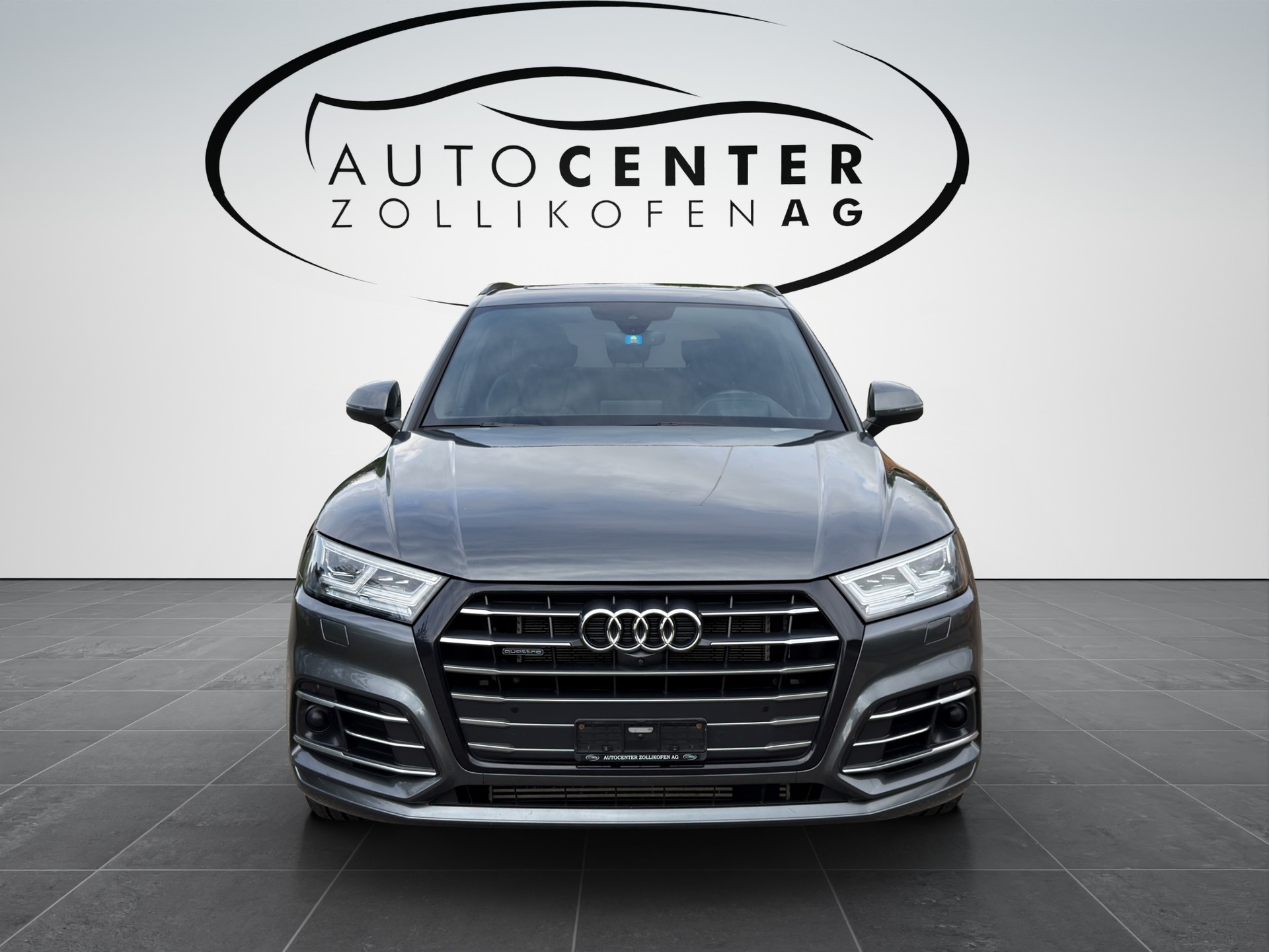 AUDI Q5 55 TFSI e sport quattro-showroom-element-2