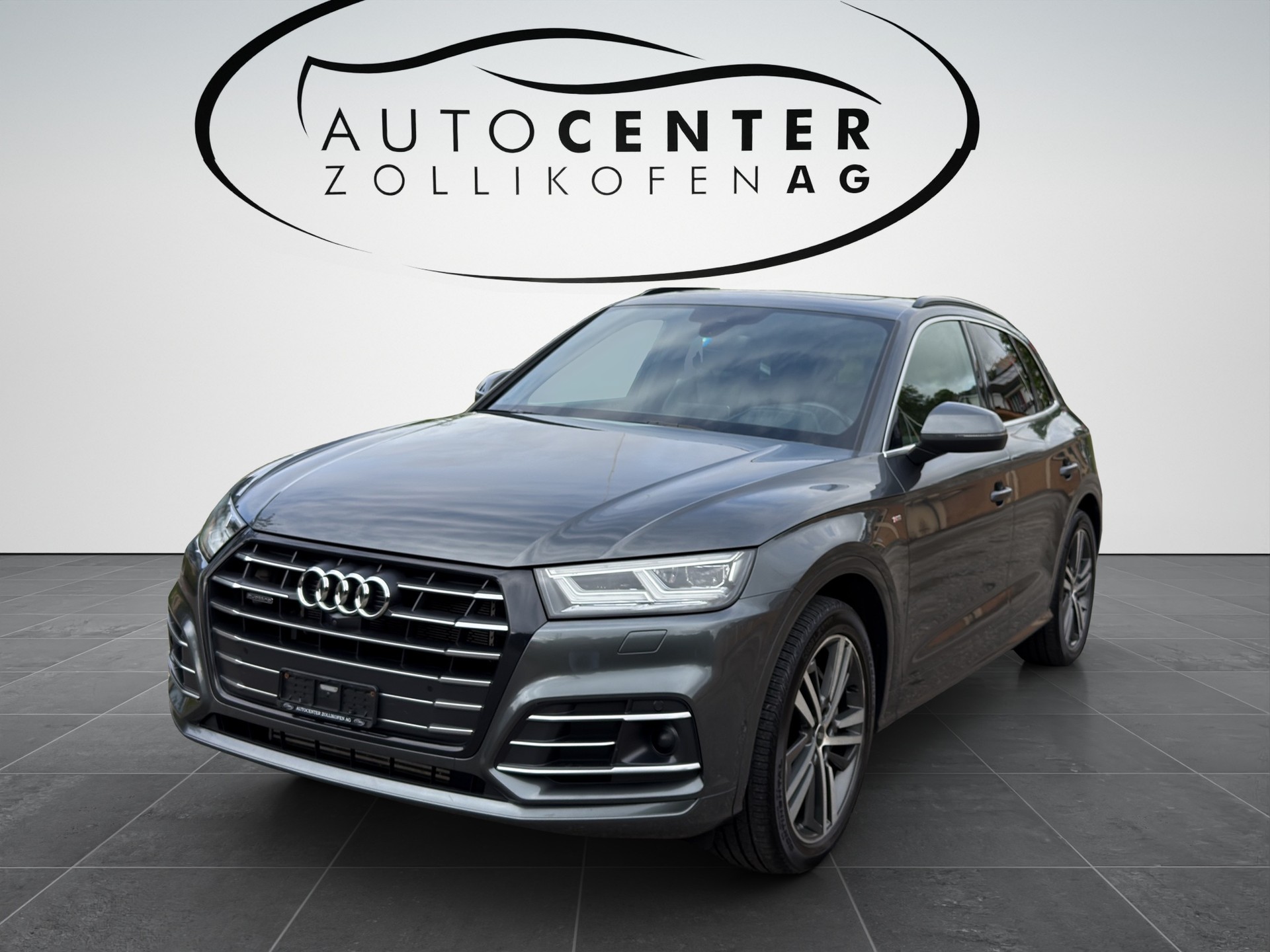 AUDI Q5 55 TFSI e sport quattro-showroom-element-1