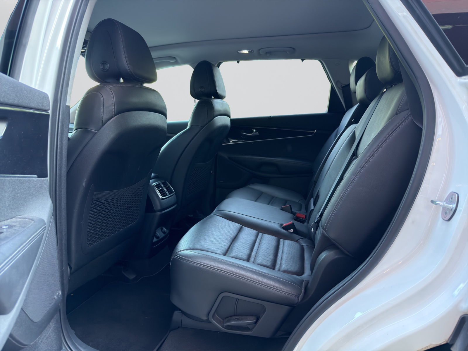 KIA Sorento 2.2 CRDi Style 7P-image-7