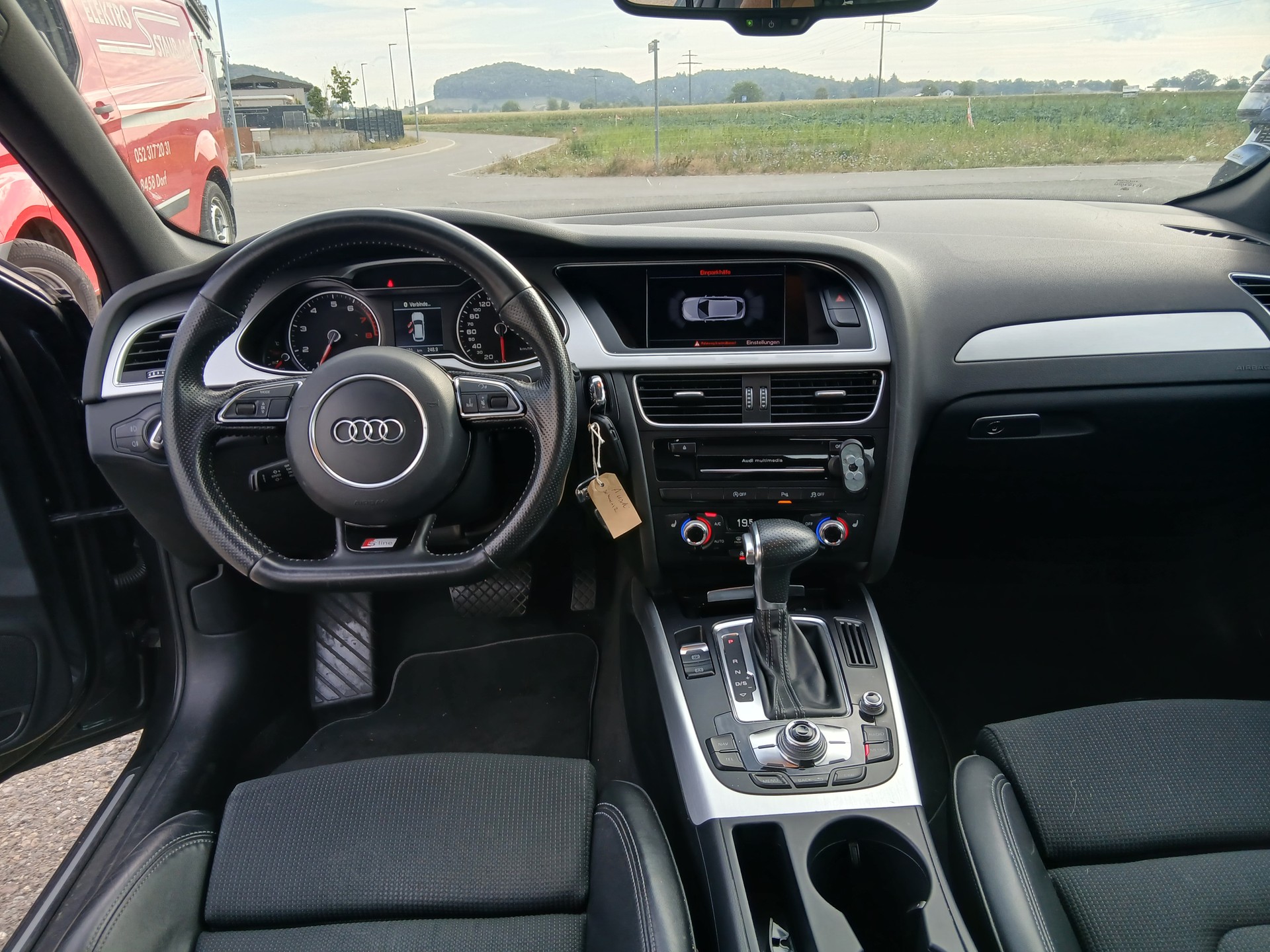 AUDI A4 Avant 1.8 TFSI multitronic-image-6