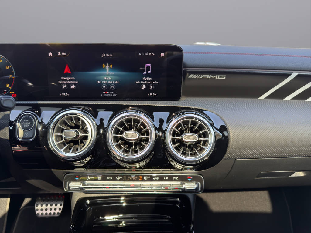 MERCEDES-BENZ CLA 45 S AMG 4matic+-image-11