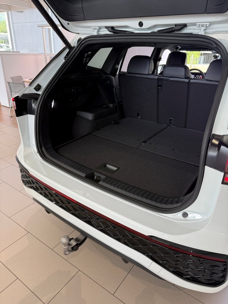 VW Tayron 2.0 TSI R-Line Plus DSG 4Motion-image-6