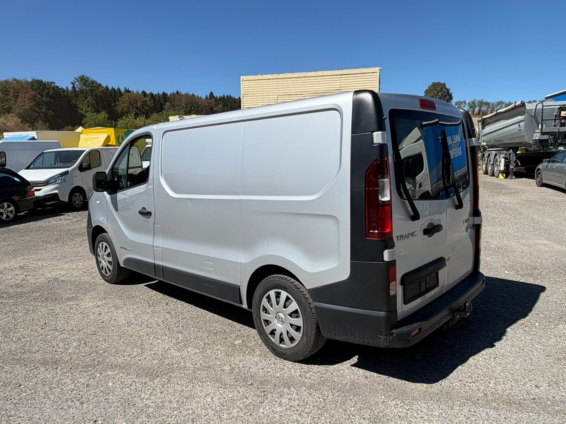 RENAULT Trafic 1.6 ENERGY TwinT. dCi120 2.9t Busin. L1H1-image-4