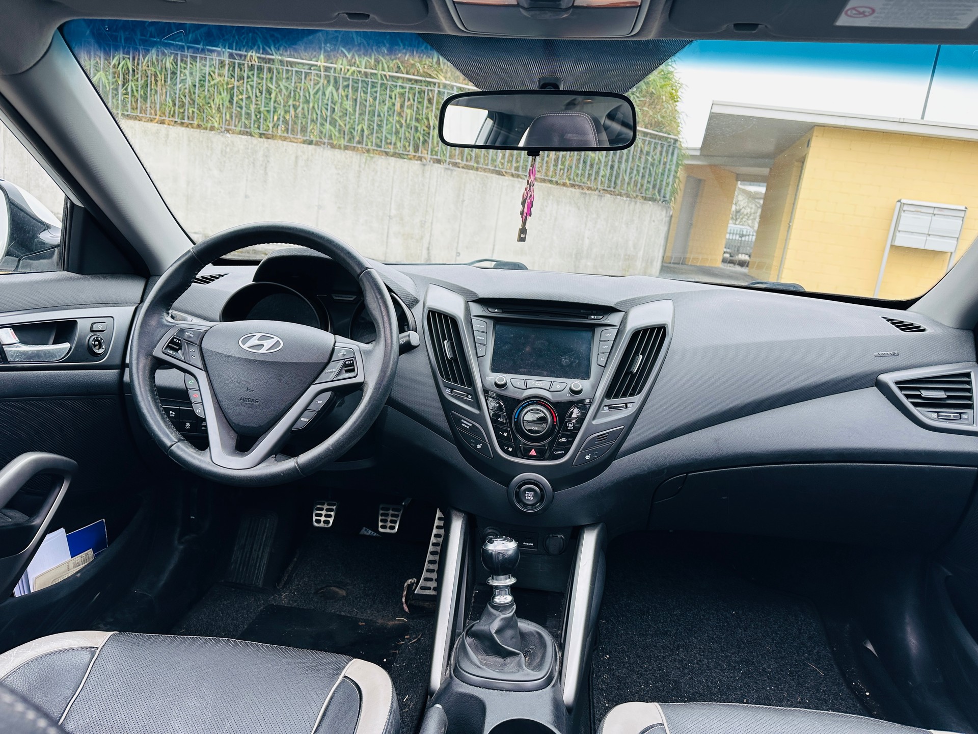 HYUNDAI Veloster 1.6 Turbo GDI-image-11