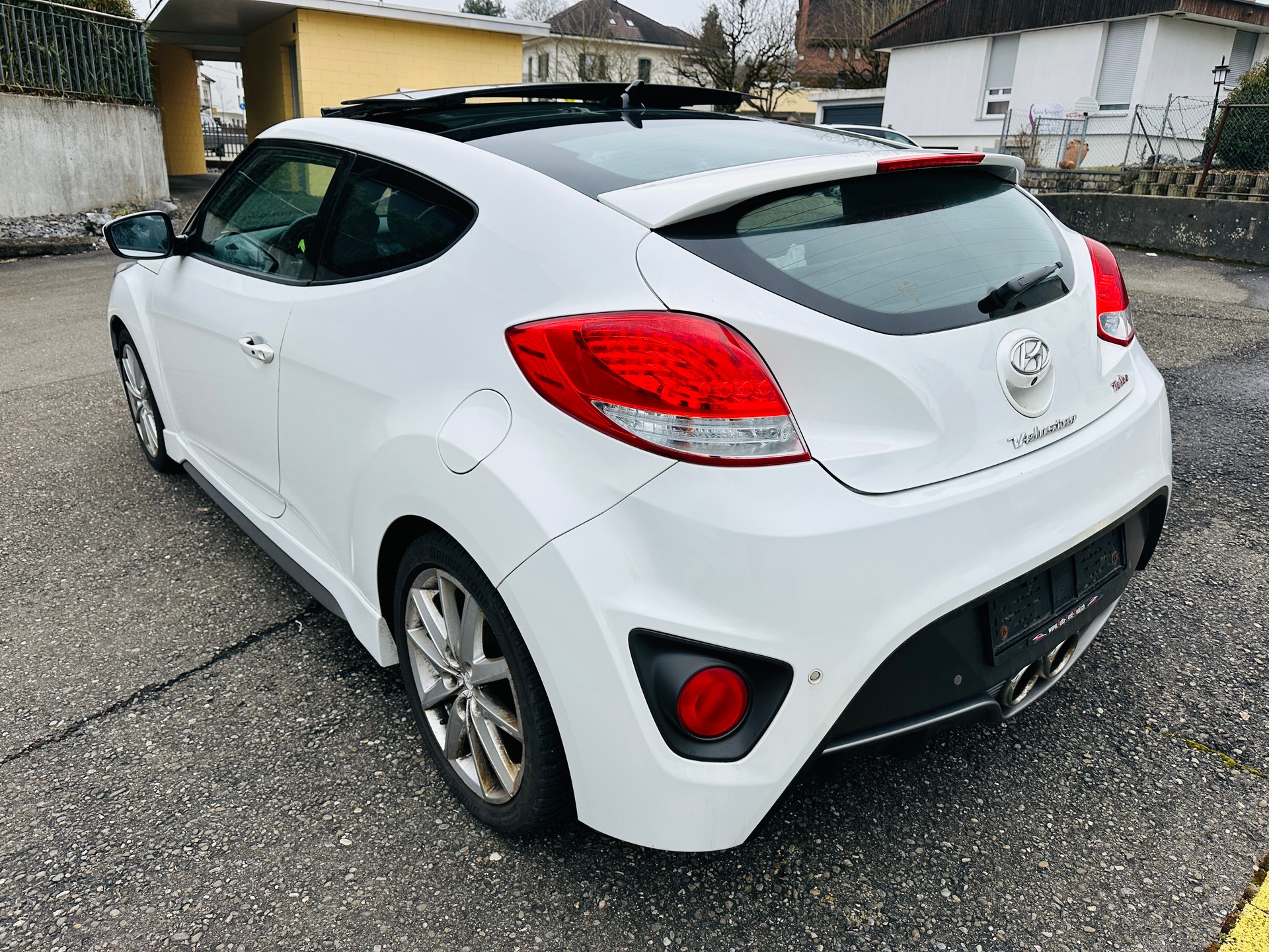 HYUNDAI Veloster 1.6 Turbo GDI-image-8