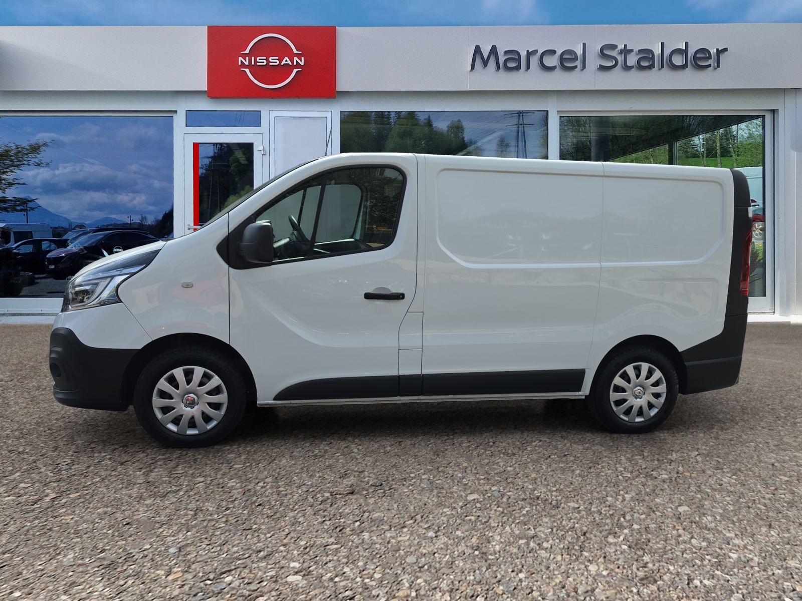 RENAULT Trafic 2.0 Energy dCi 120 3.0t Business L1H1-image-1