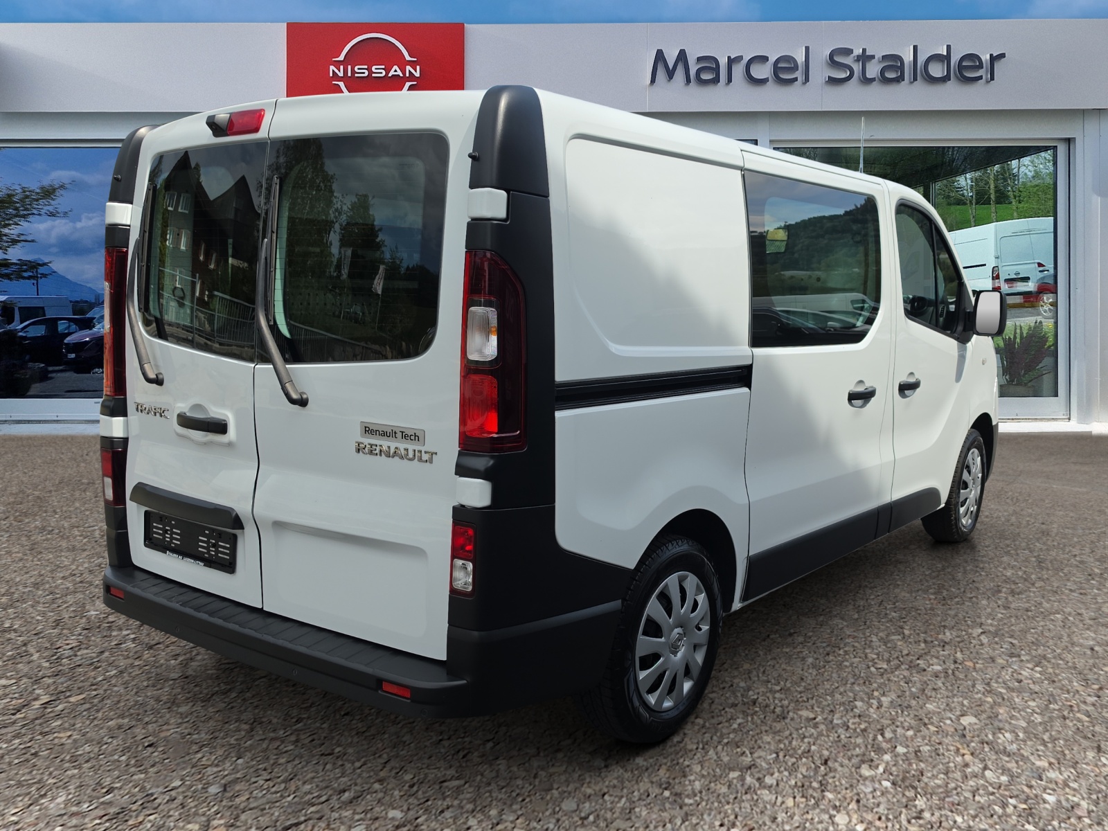 RENAULT Trafic 2.0 Energy dCi 120 3.0t Business L1H1-image-4