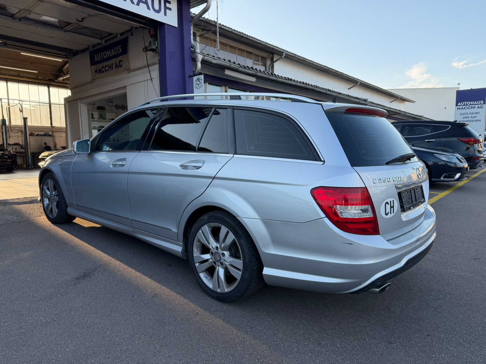 MERCEDES-BENZ C 250 CDI Athletic Edition 4Matic 7G-Tronic-image-3