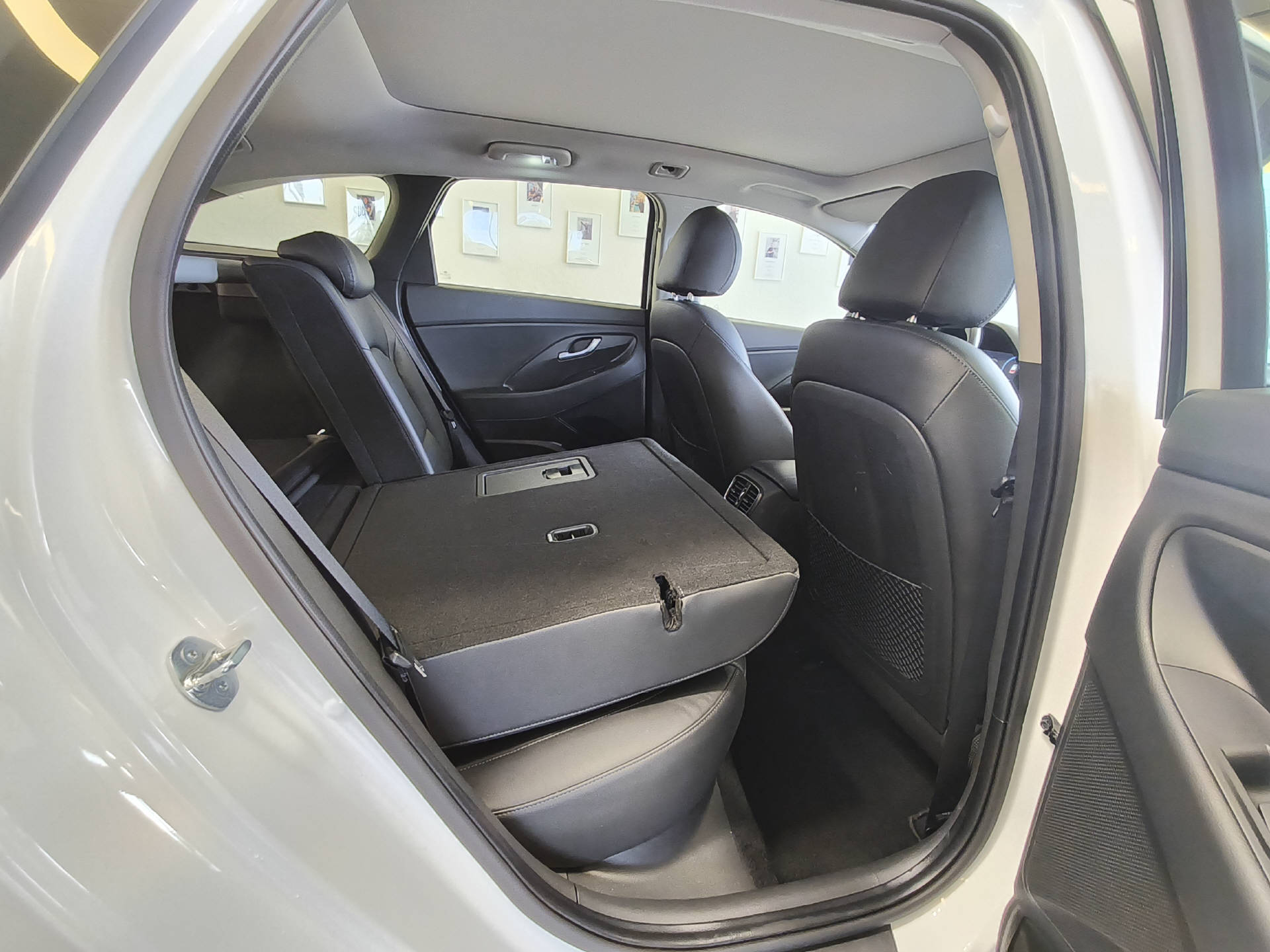 HYUNDAI i30 Wagon 1.5 T-GDi Vertex-image-12